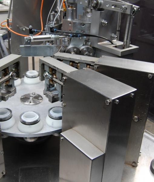 KUGLER 360 Tube Filling and Closing Machine