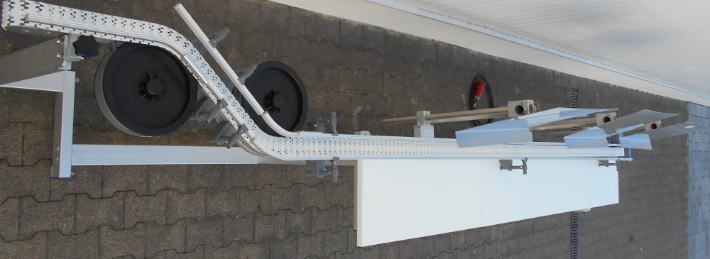 FLEXLINK Förderband 400 x 6 cm mit Packtisch