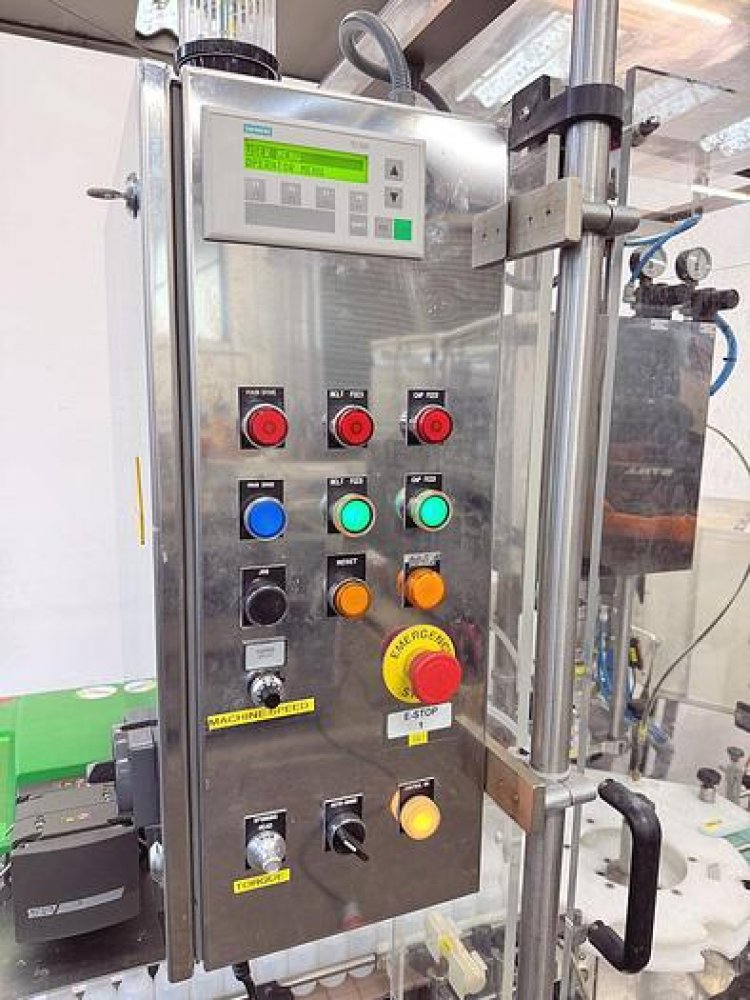 WATSON MARLOW 520 DI / KING CS 60 Liquida-Füller und Kappenverschrauber