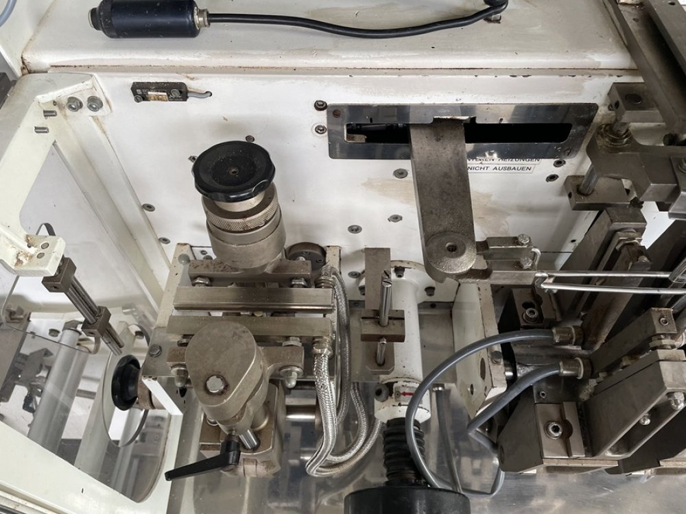 VOLPAK S 140 D/DS 303 Sachet filler for powder