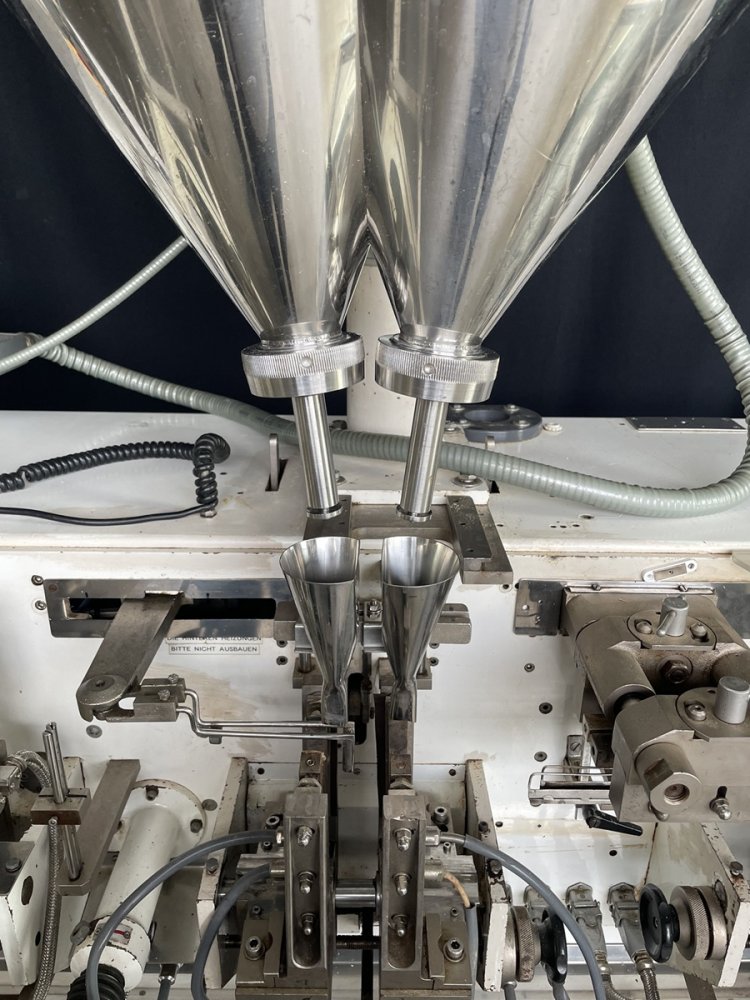 VOLPAK S 140 D/DS 303 Sachet filler for powder
