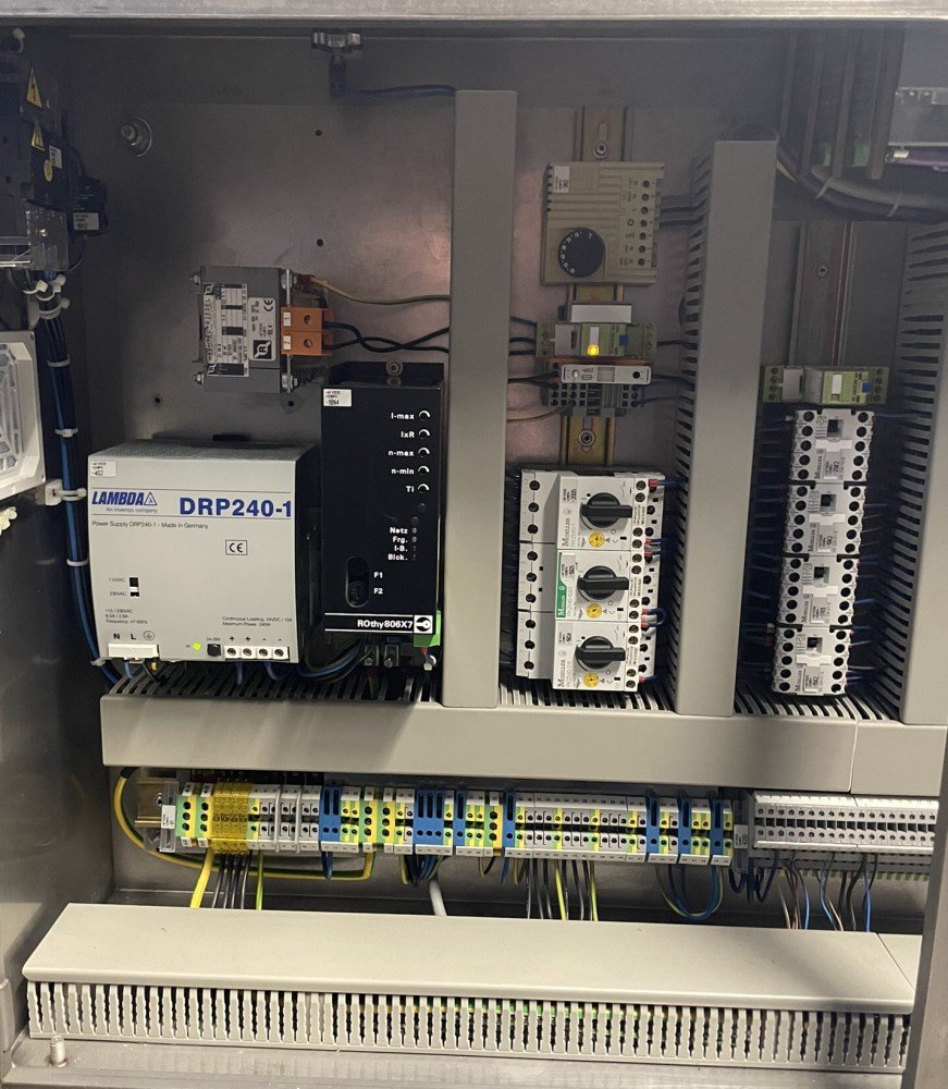 BAUSCH + STRÖBEL AFV 1010 Füll- und Verschließmaschine für Ampullen