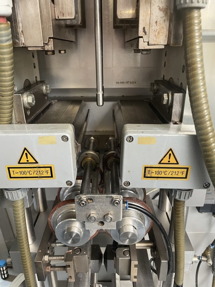 MEDISEAL / KLÖCKNER HÄNSEL LA-160 Sachetfüller für Liquida