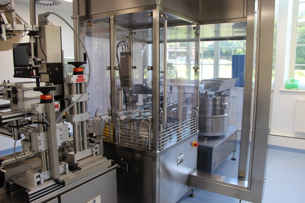 ZELLWAG Z-110 S Füll- und Verschließmaschine mit Etikettierer