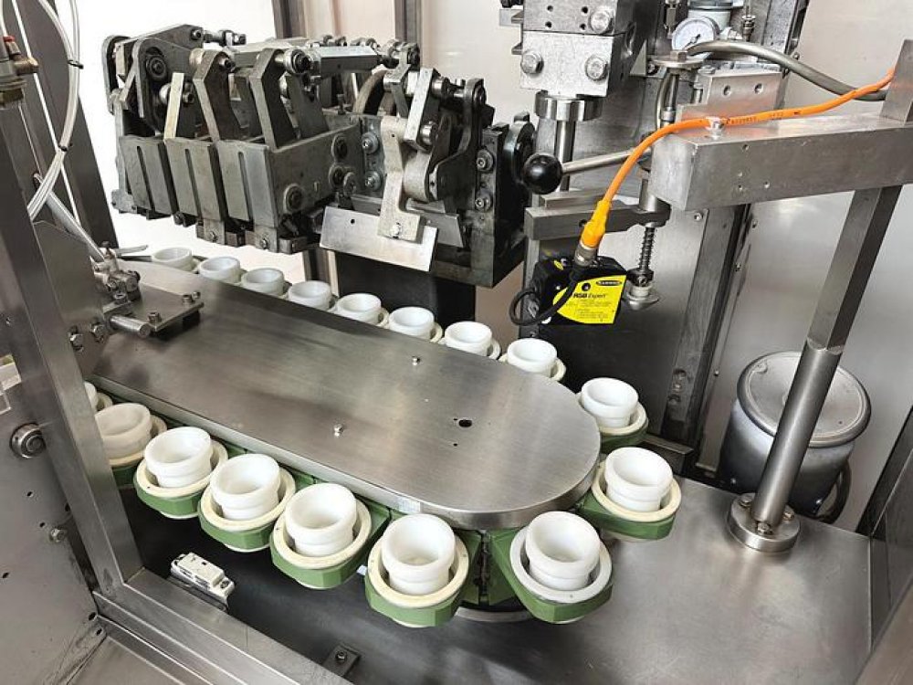 NORDEN NORDENMATIC NM 620 M Tube Filling Machine for Metal Tubes