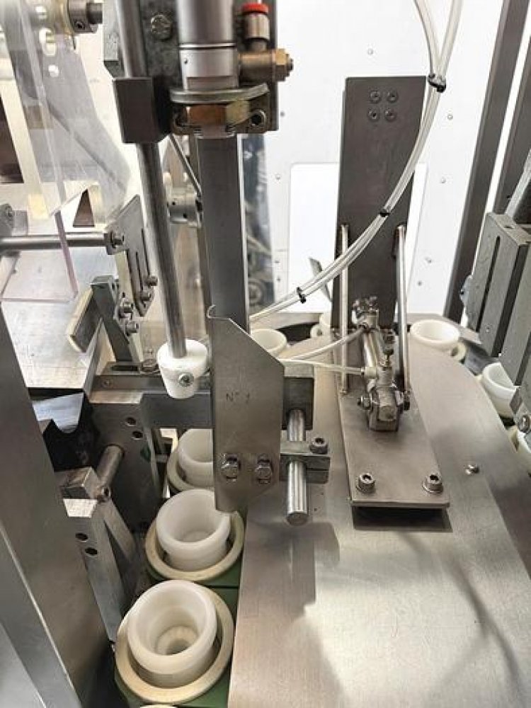 NORDEN NORDENMATIC NM 620 M Tube Filling Machine for Metal Tubes