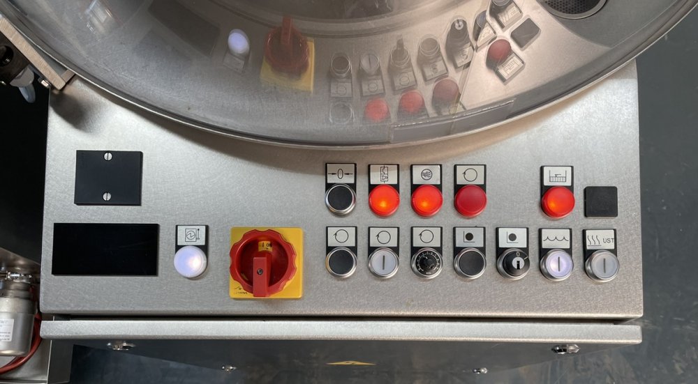 BAUSCH + STRÖBEL FAW 500 / UST 95 Waschmaschine für Vials und Ampullen