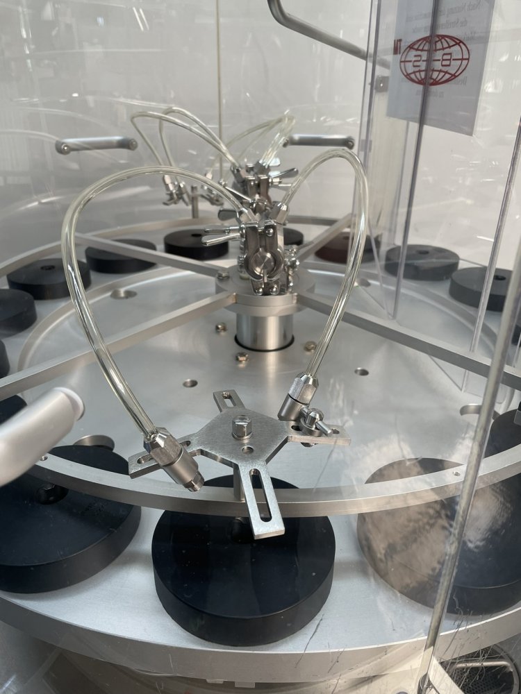 BAUSCH + STRÖBEL FAW 500 / UST 95 Waschmaschine für Vials und Ampullen