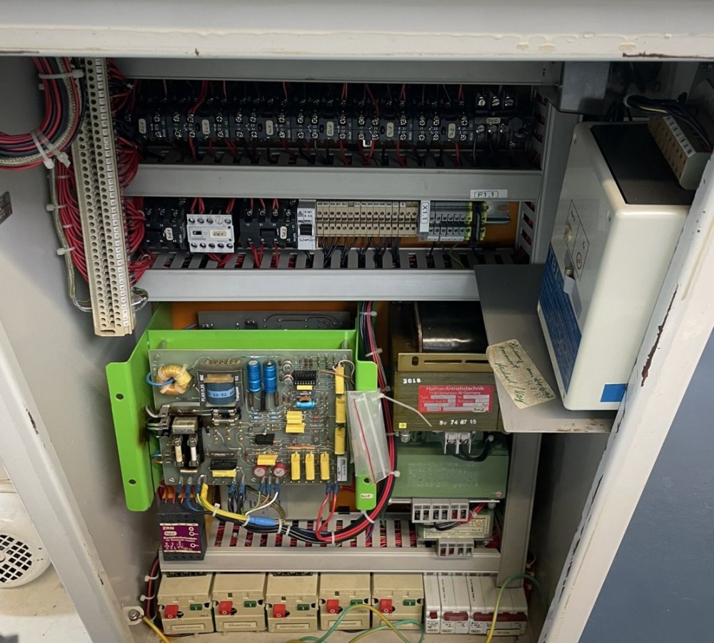 HAAGEN + RINAU UNIMIX SR 15 Salbenprozessanlage