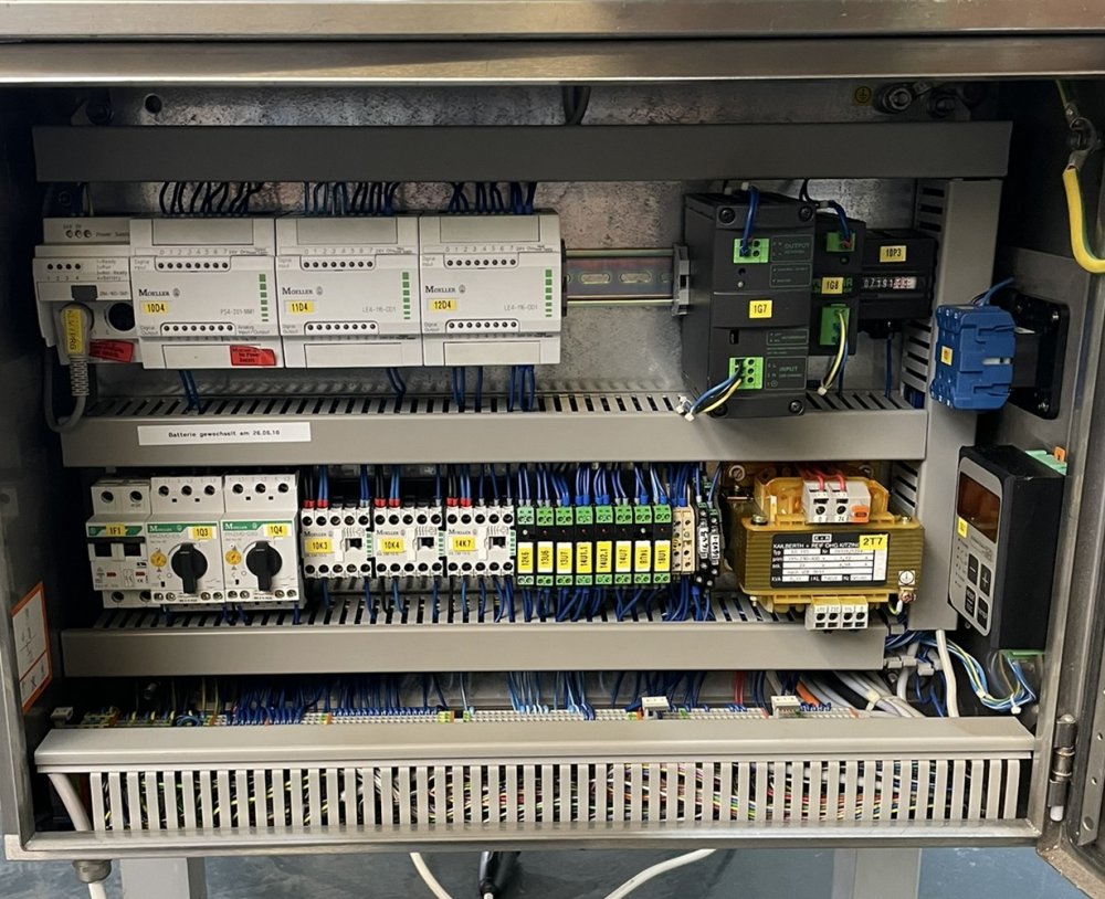 ROTA RE 100 Etiqueteuse pour Flacons et ampoules