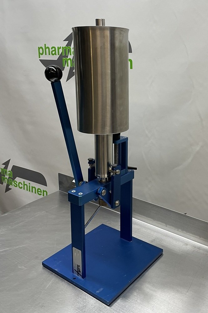 Grisona MA Filling device for liquid and paste-like products
