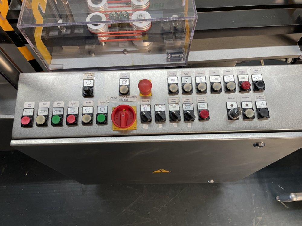 BAUSCH + STRÖBEL Line KSF 1020 + ESA 1002 Filling and Screw Capping machine for liquids with labeler